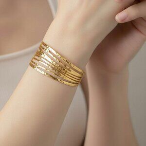 Geometric line & Golden-tone Adjustable size 304 Stainless Steel Bracelet Bangle
